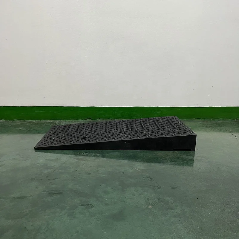 980*480*100mm High Quality Rubber Plastic Flooring Road Kerb Traffic Safety Curb Ramp