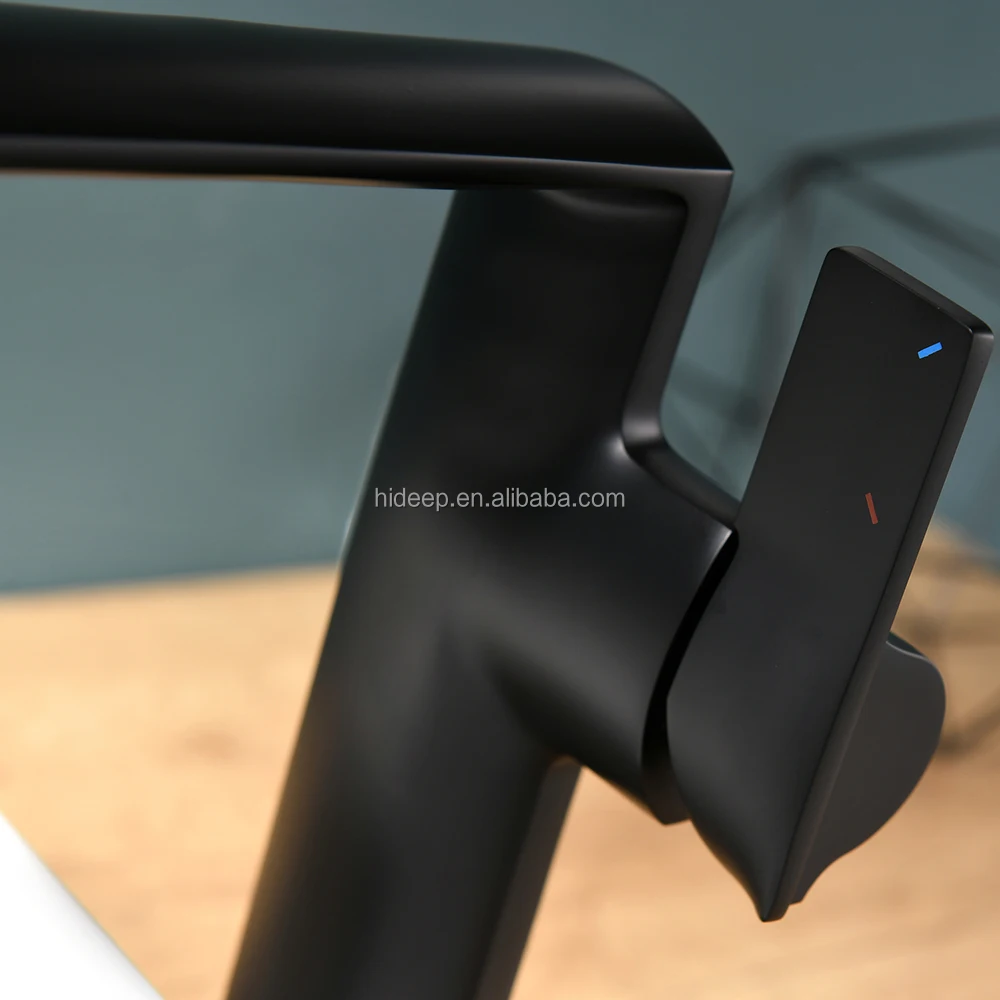 Hot and Cold Water Wash Basin Faucet Chrome/Black/Gold/Gray Toilet Bathroom Sink Brass Faucet