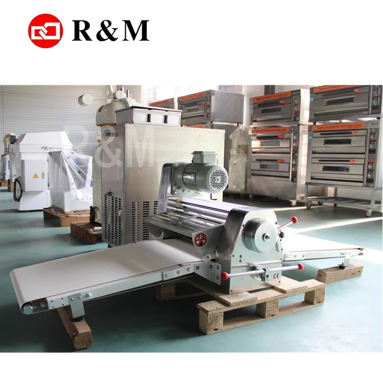 
RM Bread bakery dough pastry sheeter laminadora de masa roller,croissant automatic puff pastry dough sheeter machine price press 