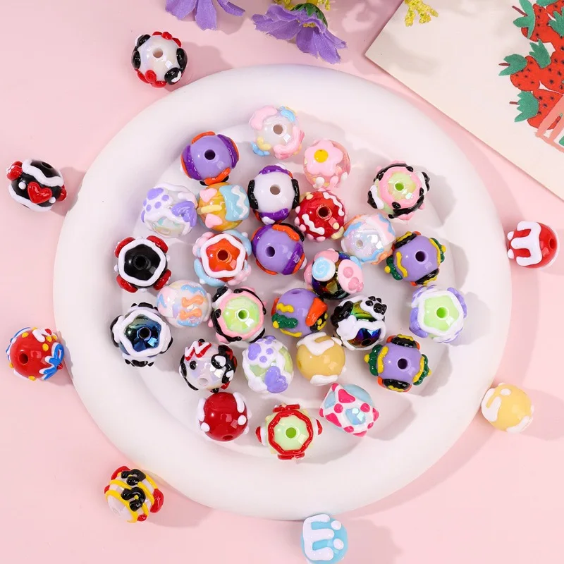 Бусины из акрилового пластика