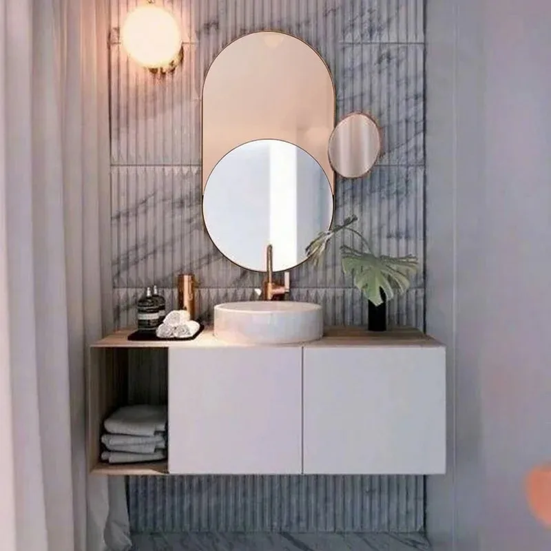 Modern Metal Framed Mirror with Sleek Black Finish - Decorative Wall Mirror