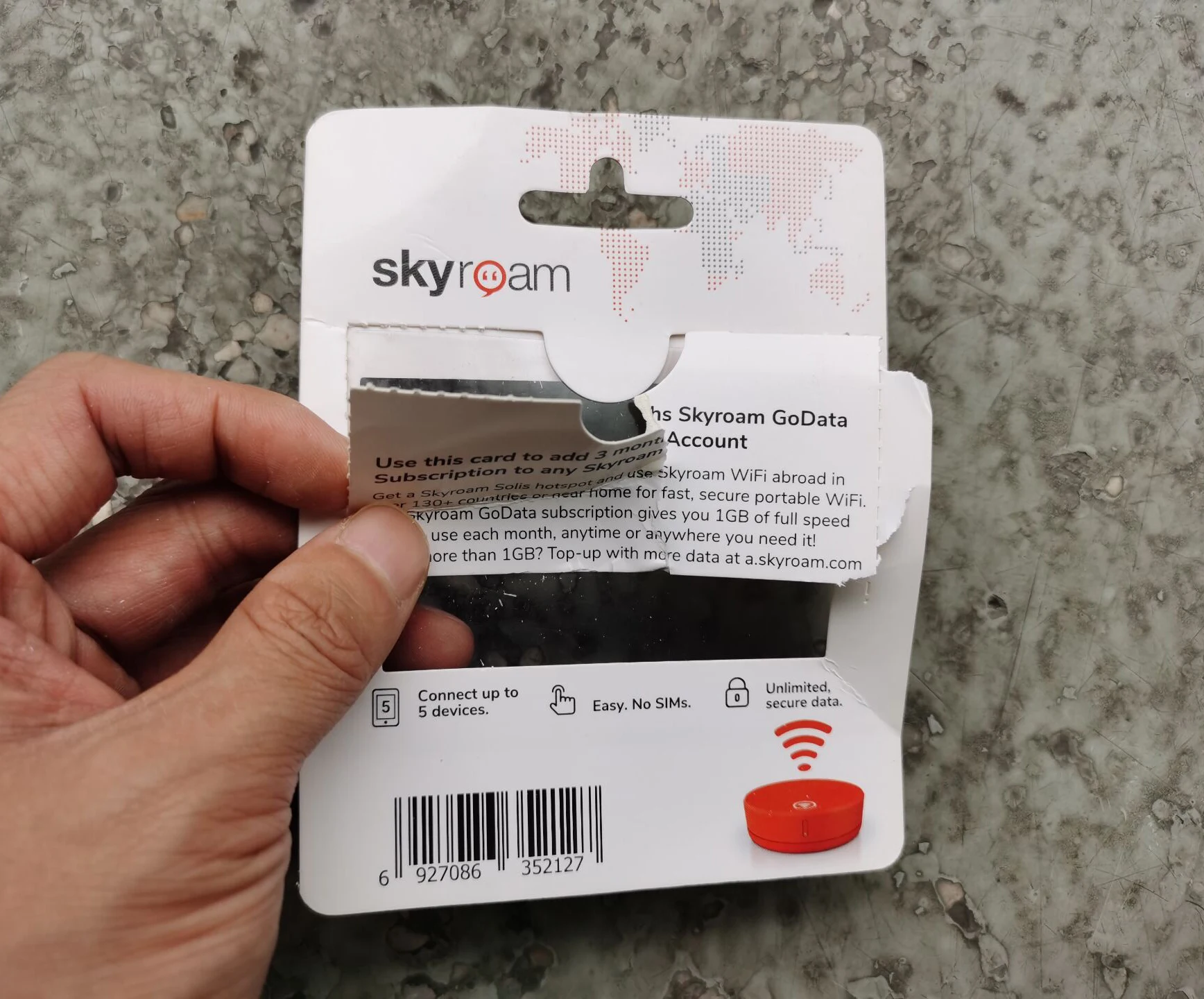 Plastic & paper hang gift card with hole