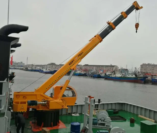 China manufacturer mini crane machine marine crane