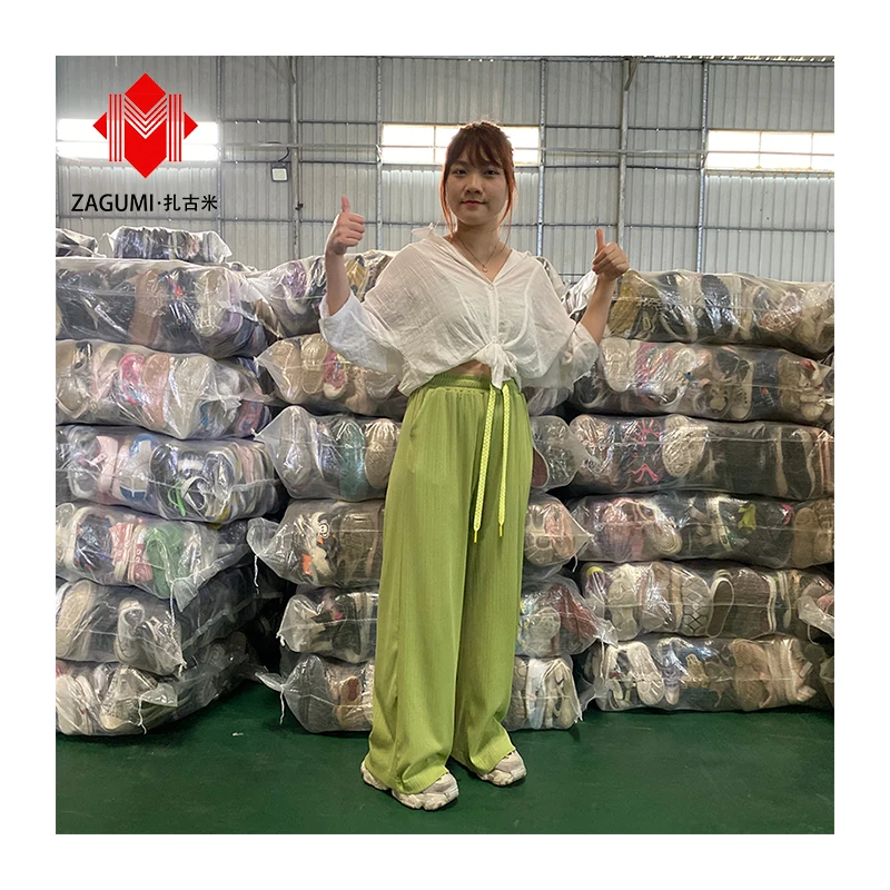 Philippines Ukay Shoes Stock Bales Supplier Korean Dress Bundle Bale Man Kids Used Clothes Bags Shoes Stock