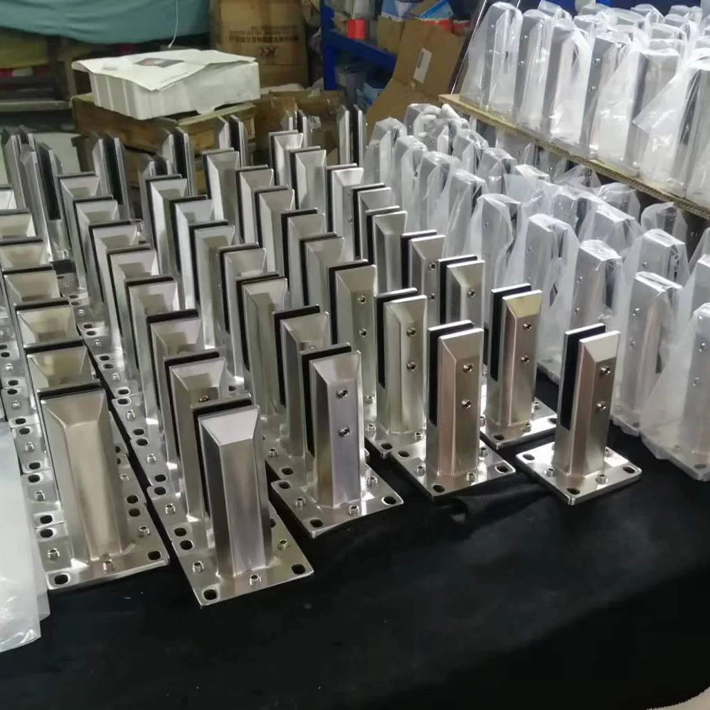 High Quality Balustrade Frameless Glass Railing Fittings Stainless Steel Swimming Pool Glass Fixing 316 Mirror Square Spigot