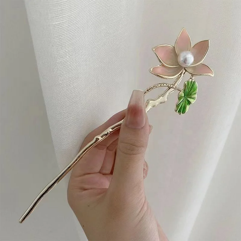 Luxury Women Lotus Hairpin Wedding Hair Accessories Long Tassel Pearl Flower Hair Forks