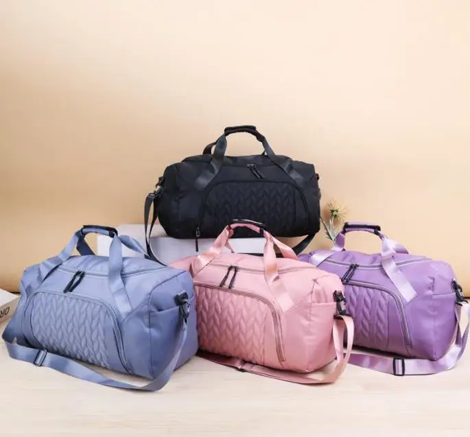 2023 alibaba factory waterproof nylon travel duffle bag with shoes storage, new fashion woman business travel sling duffel bag