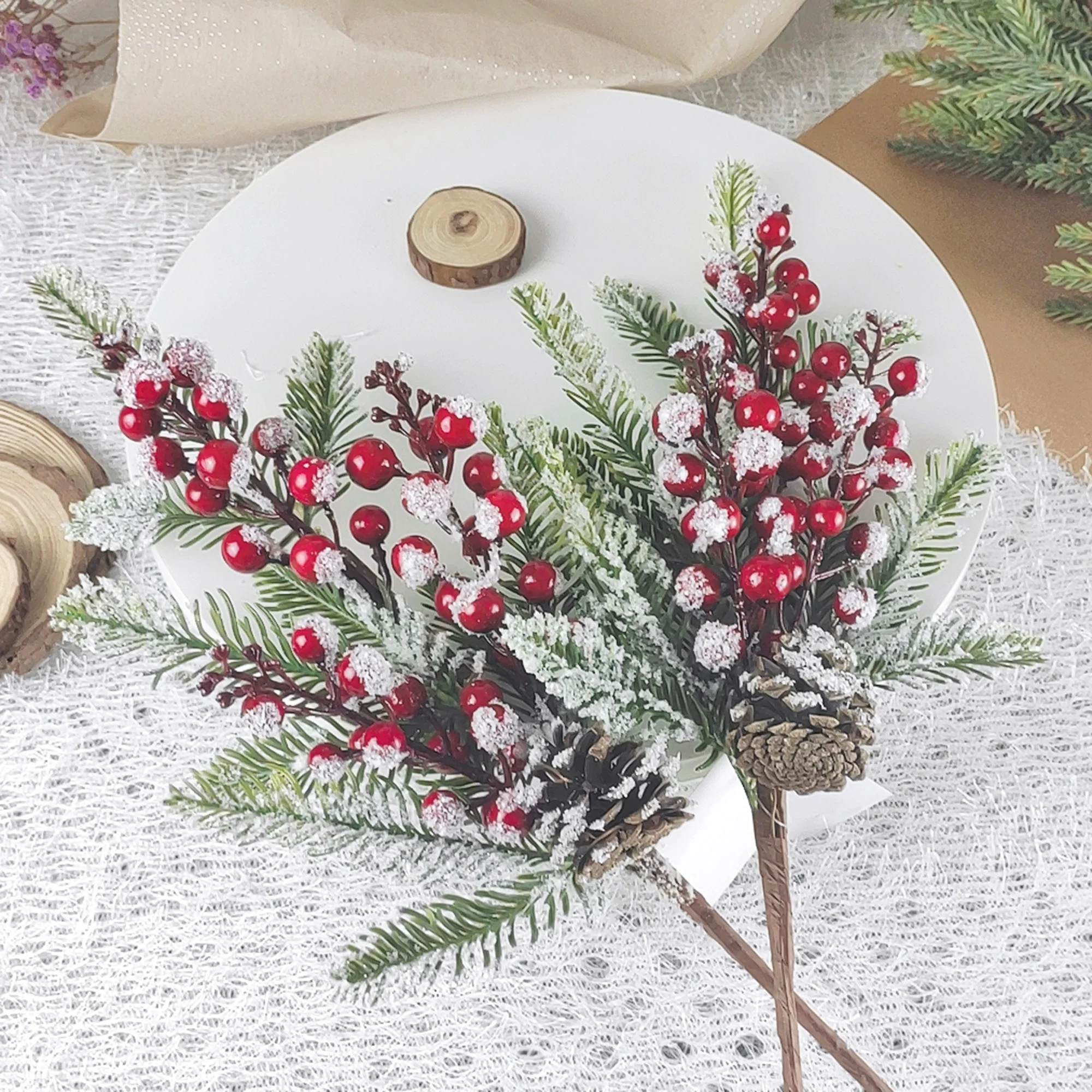 Wholesale Christmas Artificial Stem Berry Pick Xmas Decor Leaf Pick Spray Snow 19 Inch Handmade Berry Pick With Pine Cone Decor