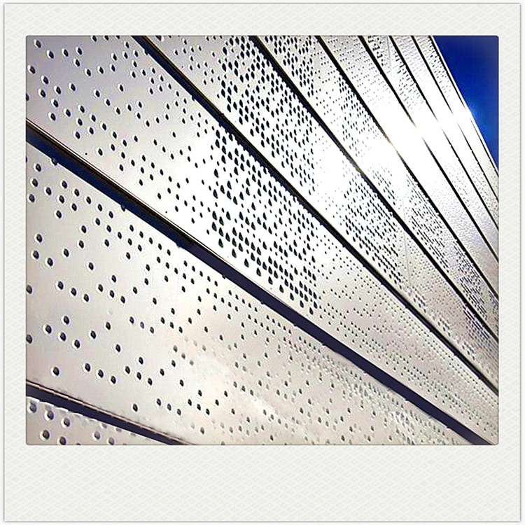Silver aluminum composite panel for wall cladding