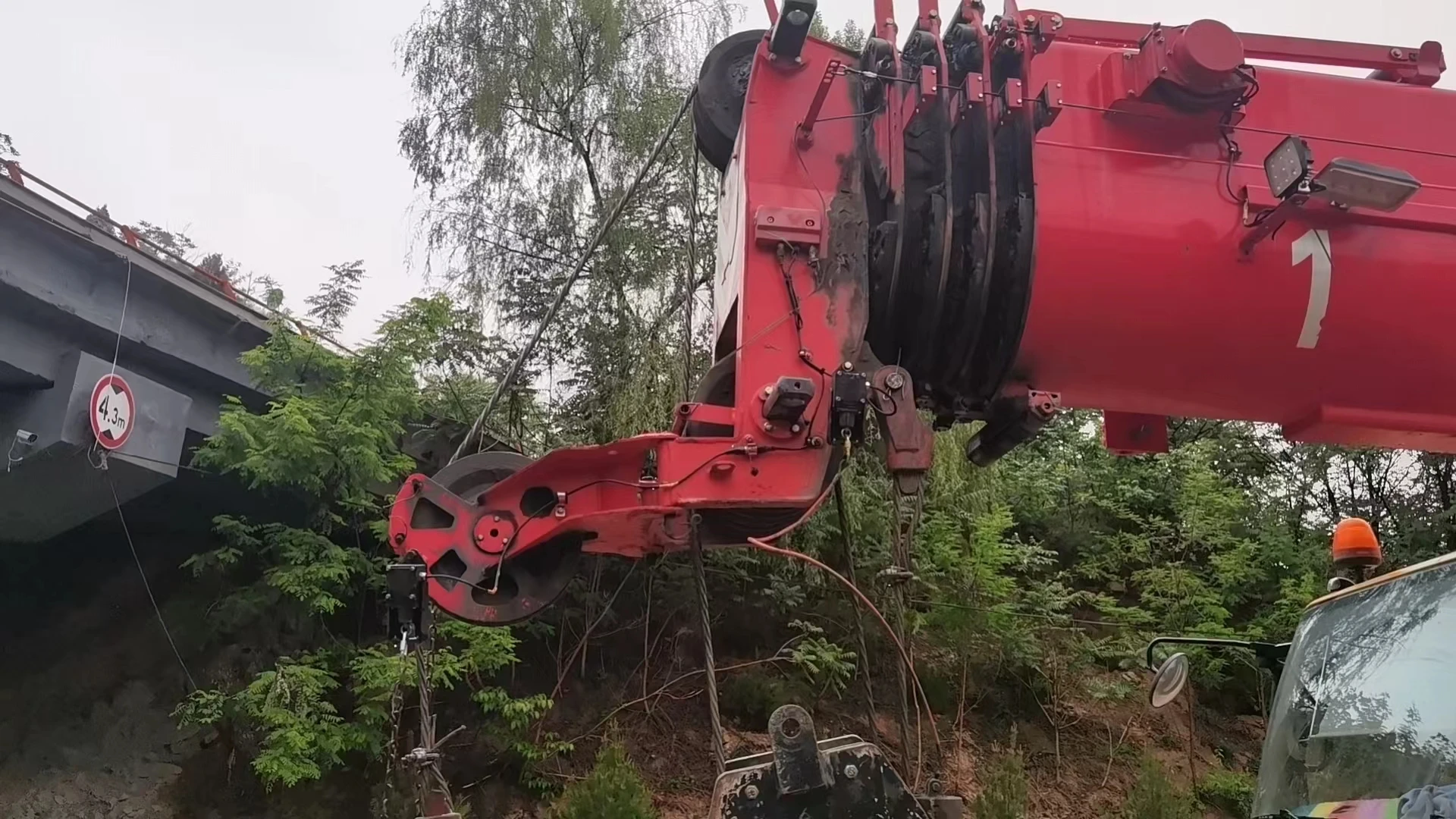 Used Truck crane Lifting Crane Sanny For big works on project fields 40t crane used