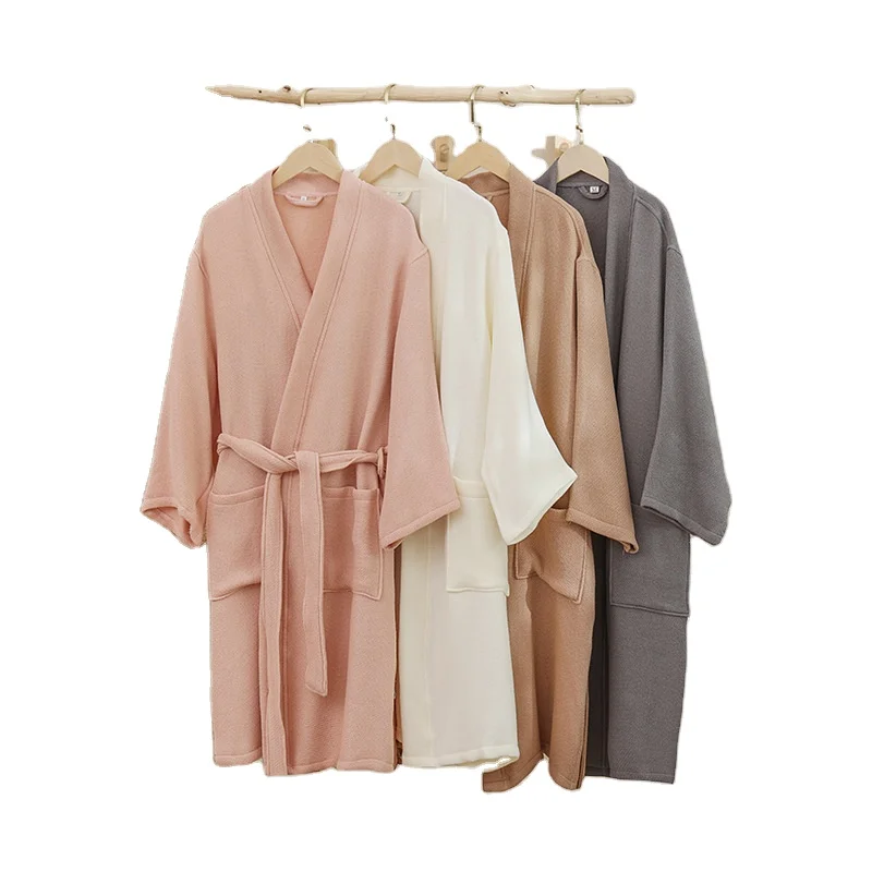 Adult Bathrobes Women Sleepwear Soft Gauze Long Sleeve Wholesale Luxury Men Women Bathrobe