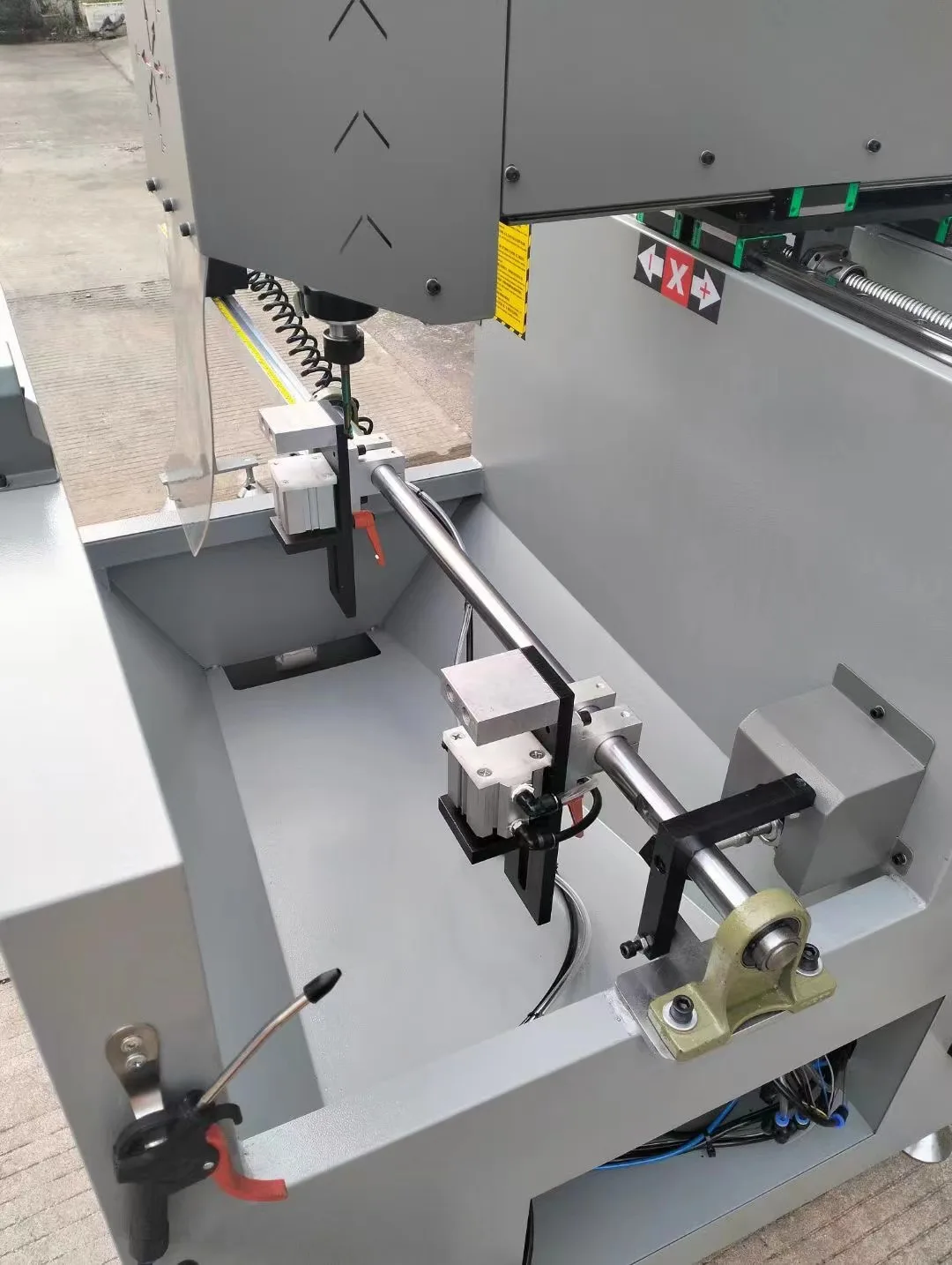 Supply New CNC Drilling and Milling Machine for Aluminum Profile Door and Window with PLC Motor-for PVC & UPVC Material