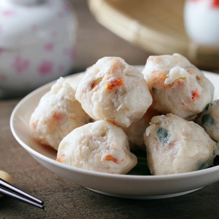 
High quality oem food supplier frozen hand made scallop & shrimp fish ball for hotpot 300g 