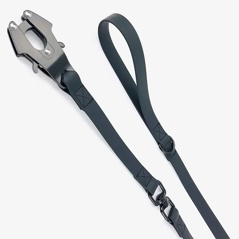 Factory Direct Sale 6FT Heavy Duty Waterproof PVC Webbing Coating Tactical Dog Leash With Frog Clip And Quick Release Connector