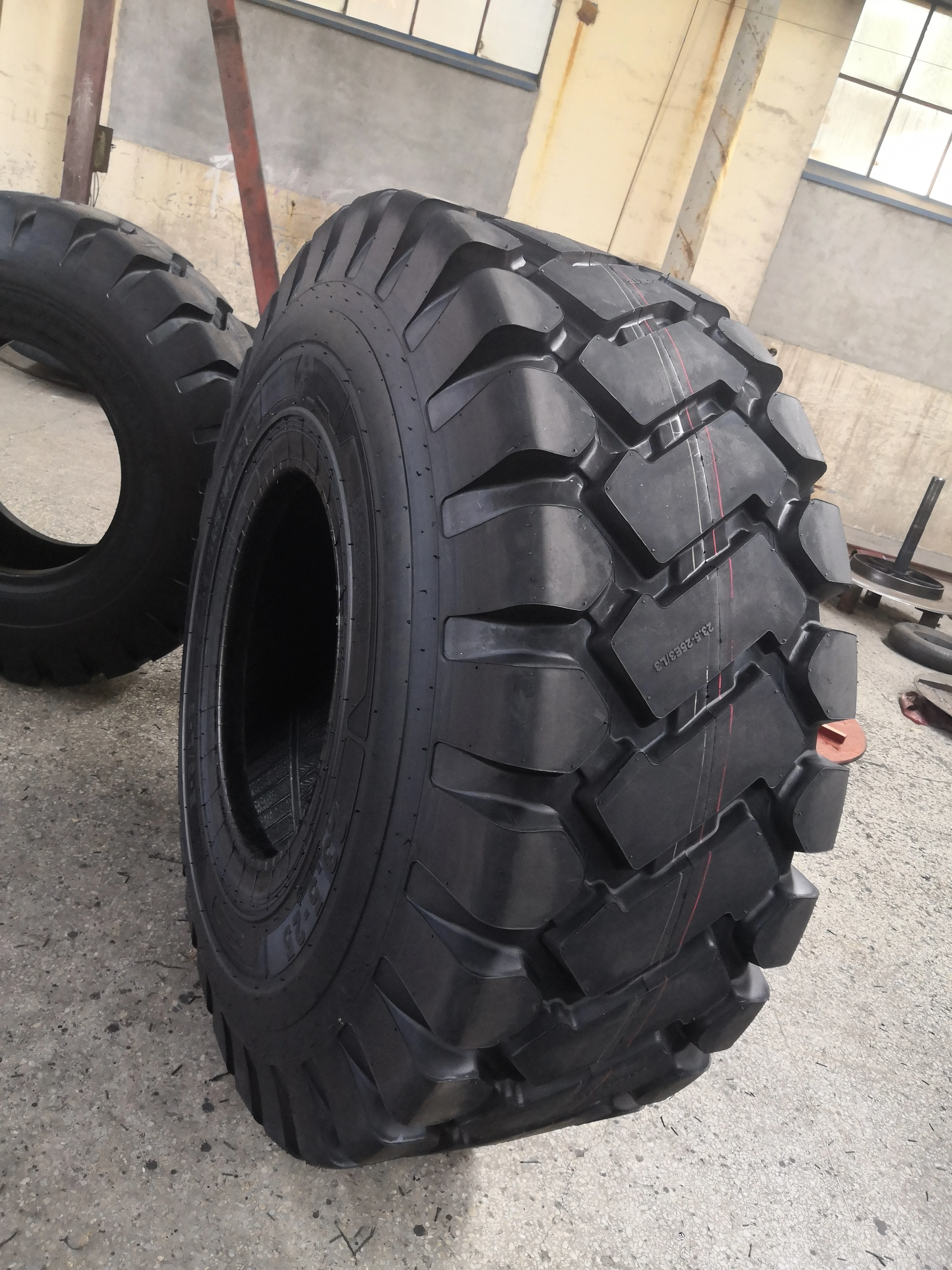 MINING OTR TIRES E-3/L-3 B 29.5-25