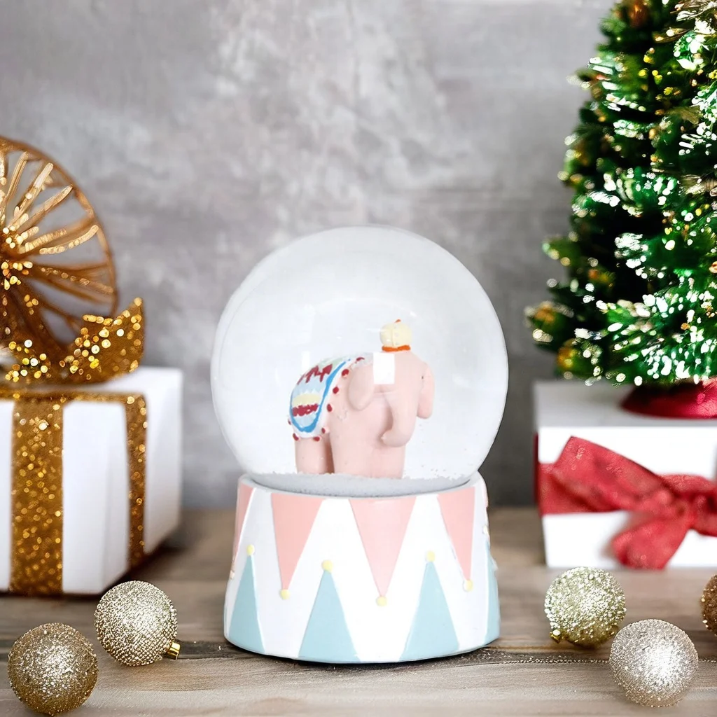 Factory Professional Custom home decoration resin bear elephant castle snow ball water globe custom music snow globes