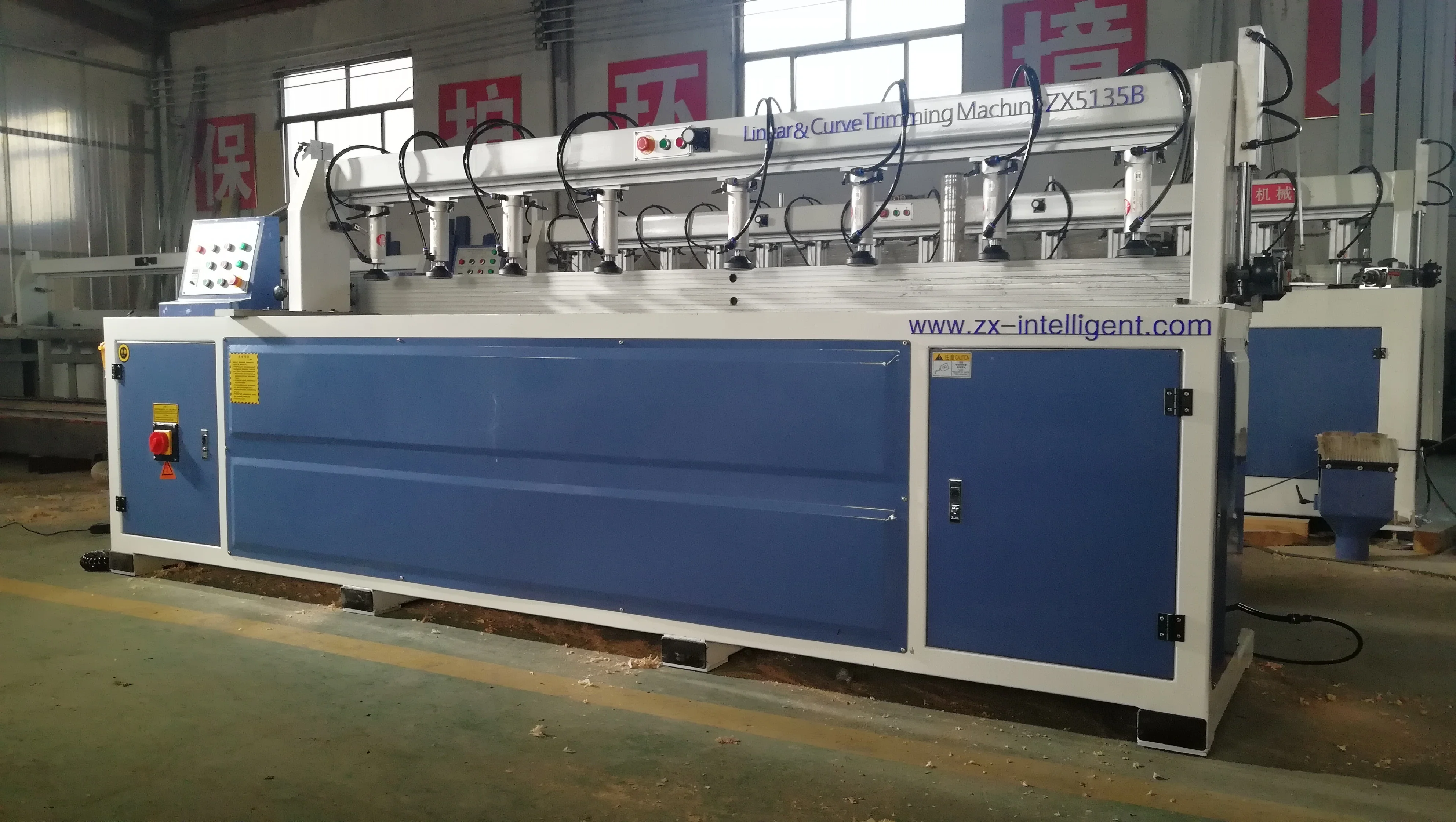 CNC деревянная дверь Рабочая машина для mullion стиль двери stile и чистая работа