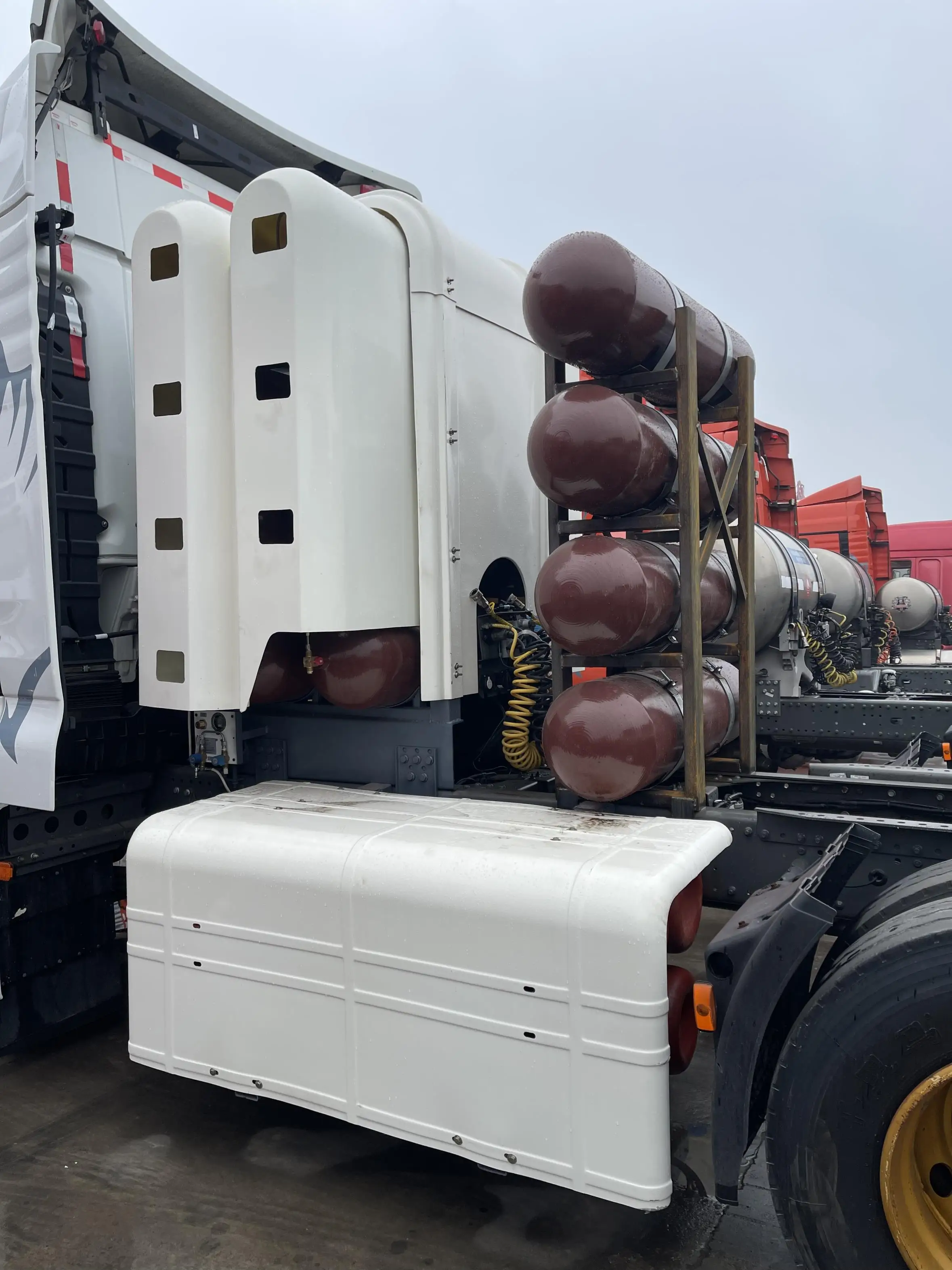 CNG used howo t7h 430 hp sinotruk howo used head tractor truck Used Sinotruk HOWO CNG TH7 tractor