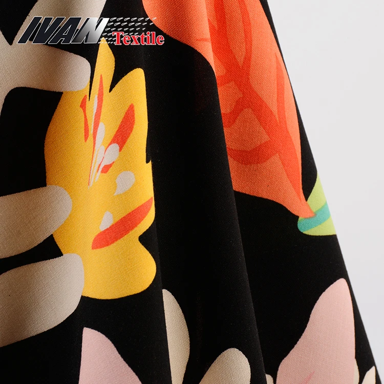 Colorful Shiny Soft Printed Lightweight Wholesale Floral Woven 100 Rayon Fabric for Dress