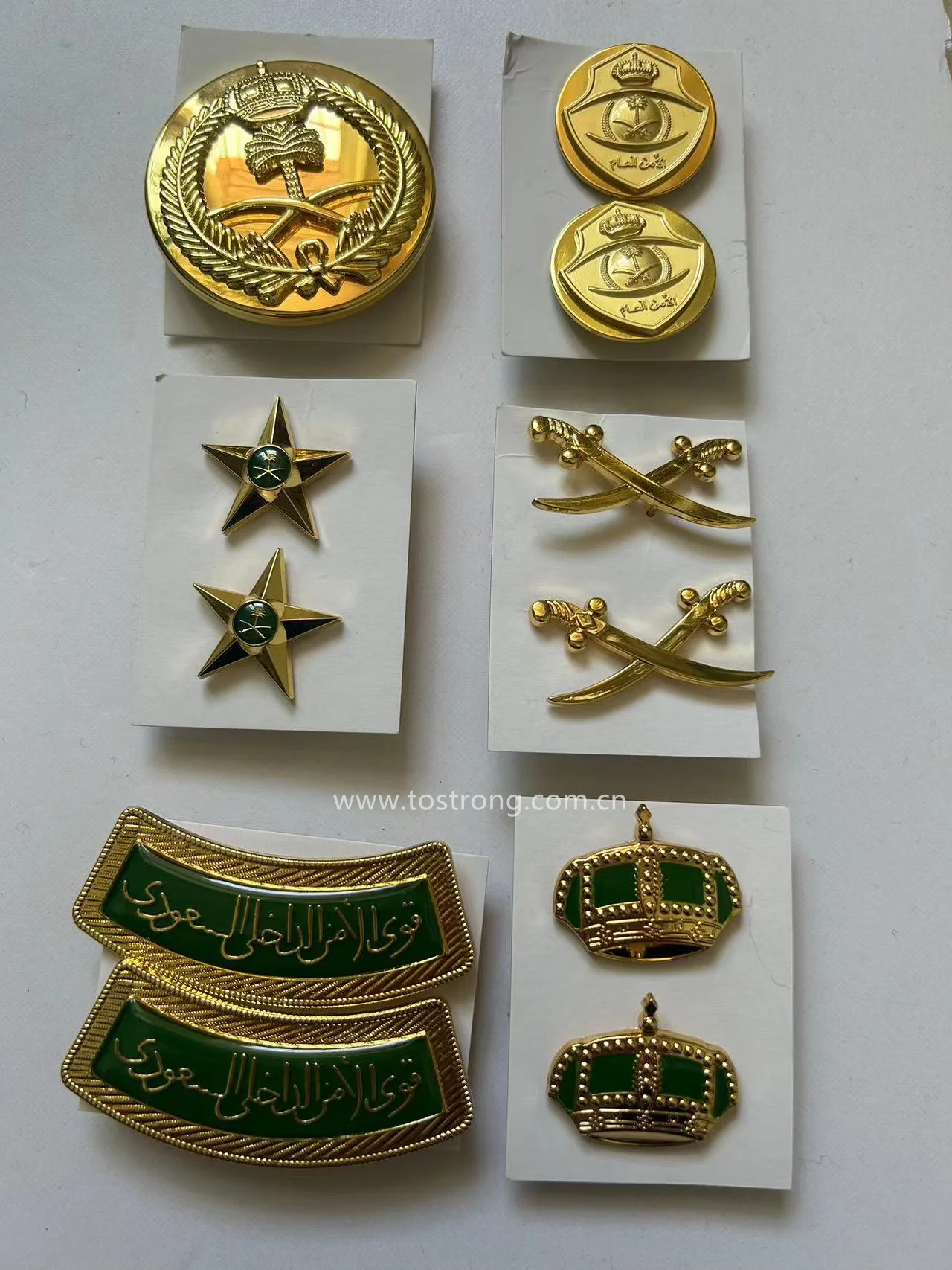Wholesale Custom  Golden Metal Badge custom metal pin
