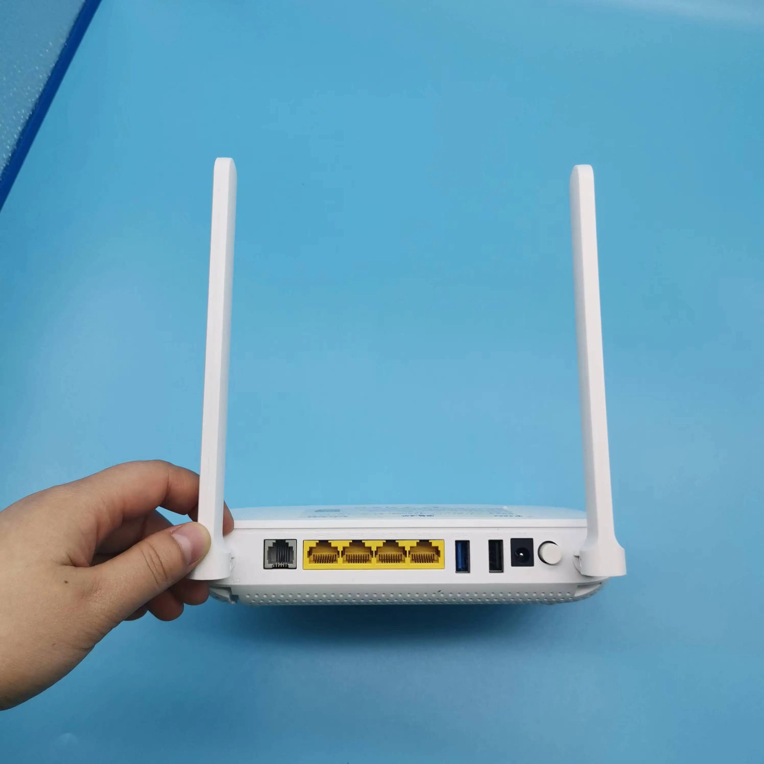 Fiber Optic Equipment 4GE HS8145X6 4Ports Router Network Unit GPON ONT 5dbi Wifi