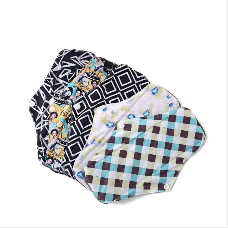 Многоразовые гигиенические прокладки можно стирать в нескольких цветах