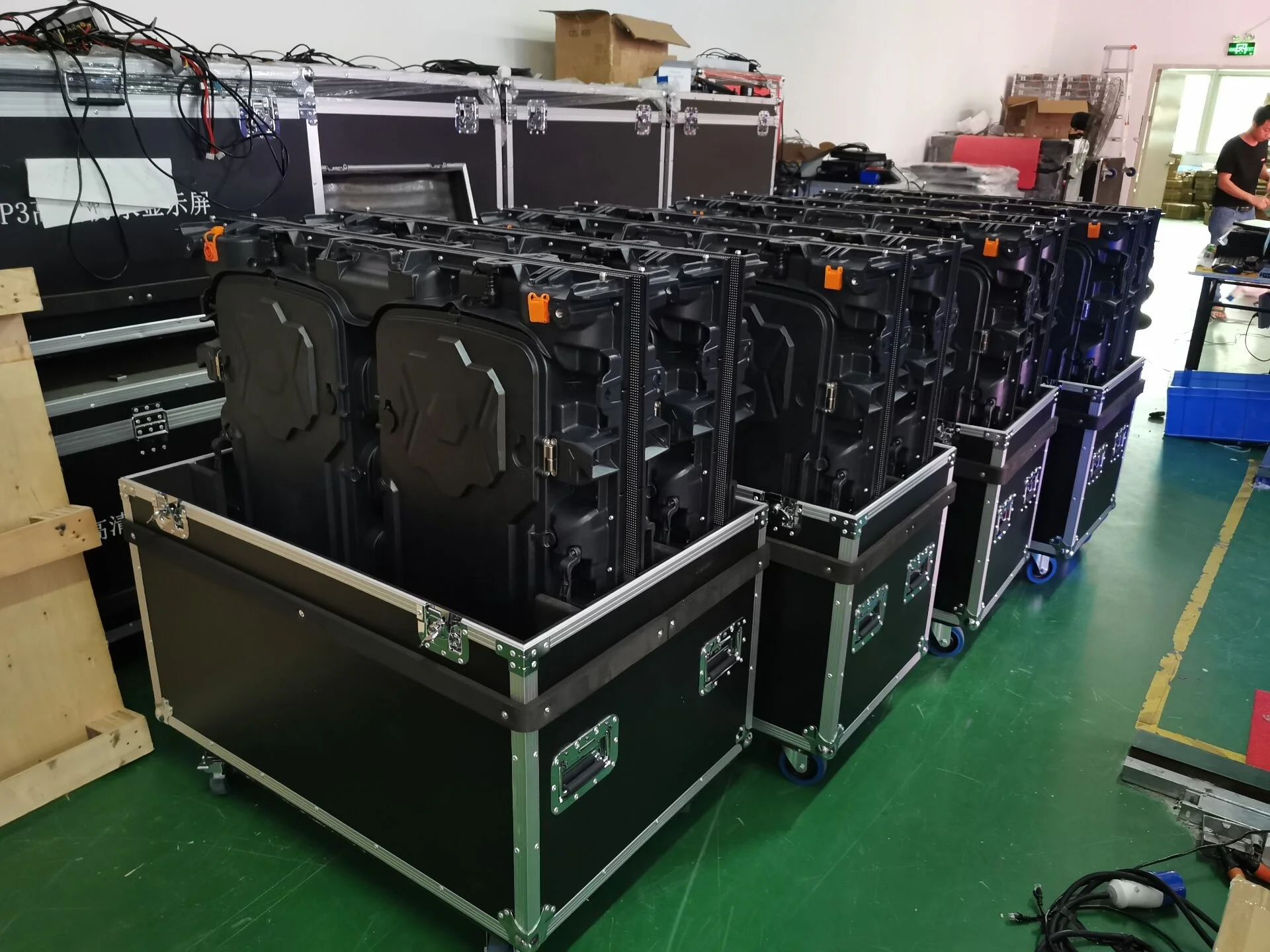 Наружный полноцветный светодиодный экран JYLED P4 4x3 м для съемки в аренду аренды отелей светодиодная