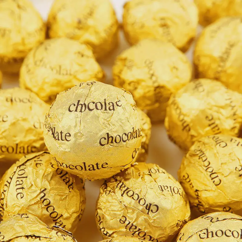 factory wholesale bulk gold spherical Crushed peanuts chocolate nuts chocolate candy chocolate candy crispy