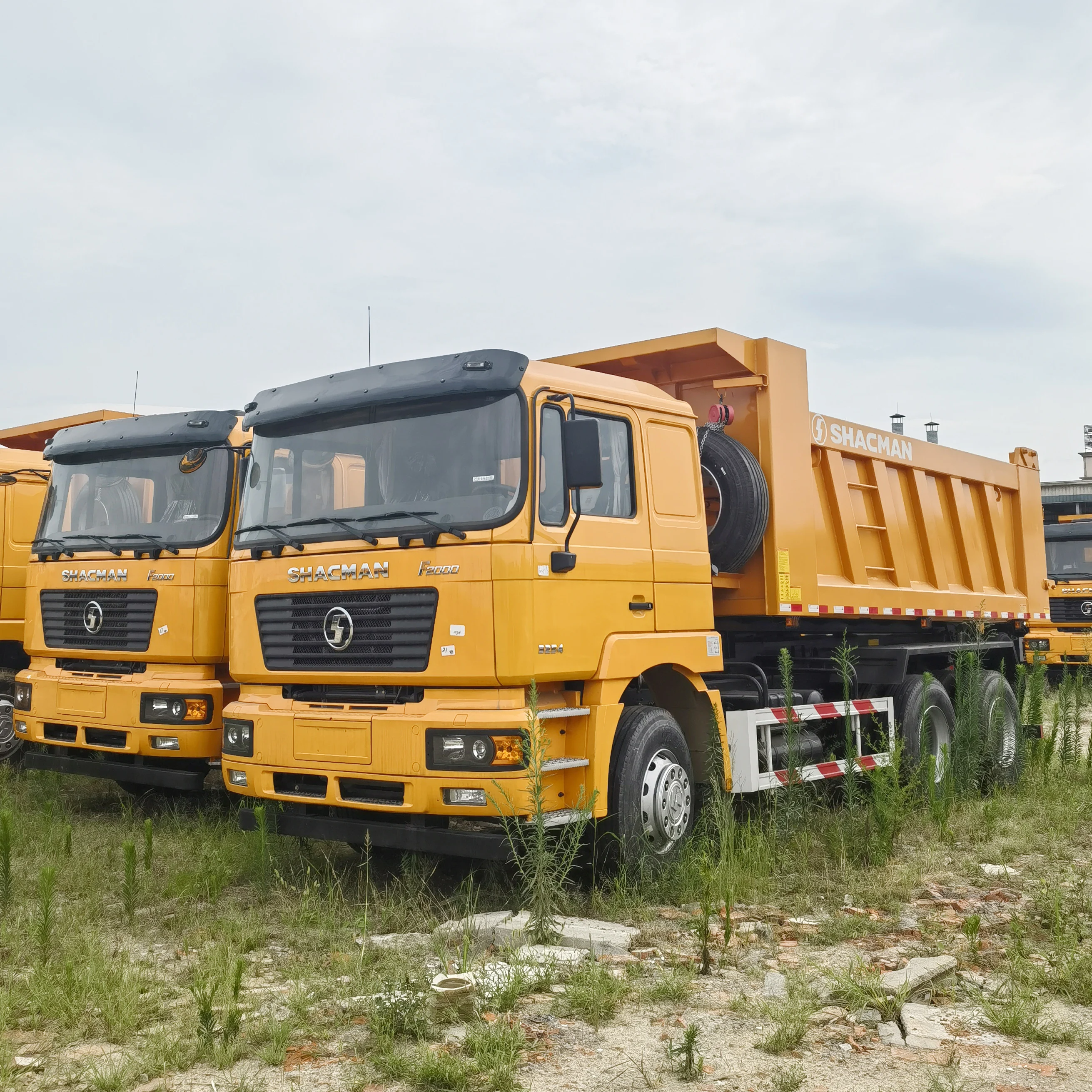 Цена по прейскуранту завода-изготовителя грузовик Shacman Cab 10 колес самосвал F2000 для продажи