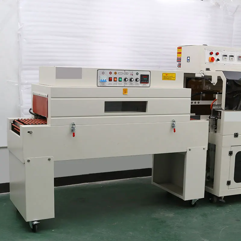 Automatic plastic sealing machine