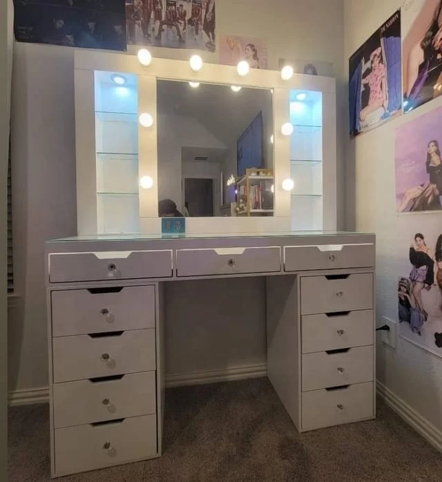 bedroom furniture glass top vanity table with makeup mirror shelves