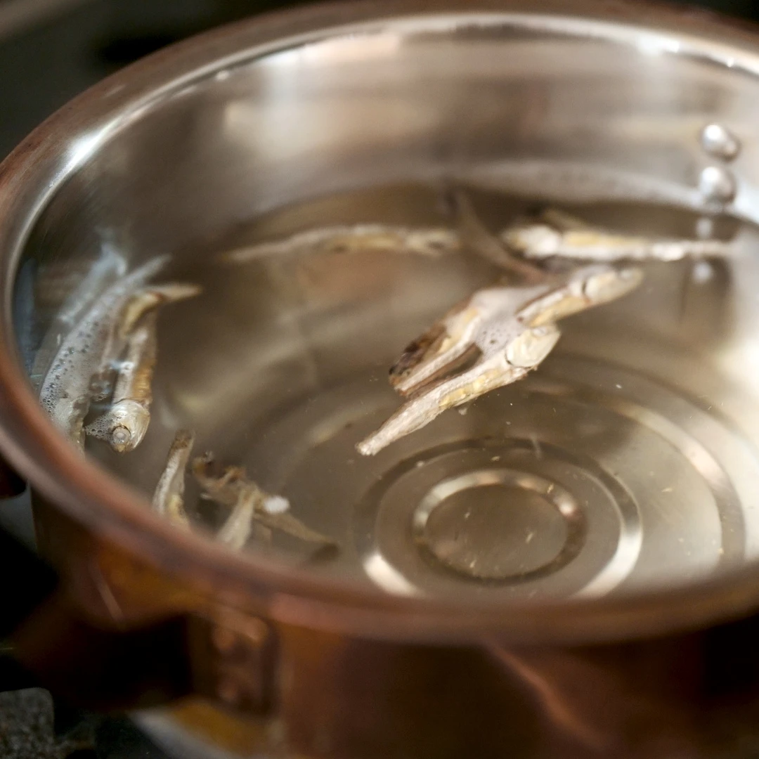 Niboshi (Dried Sardines) 1kg x 10 bags