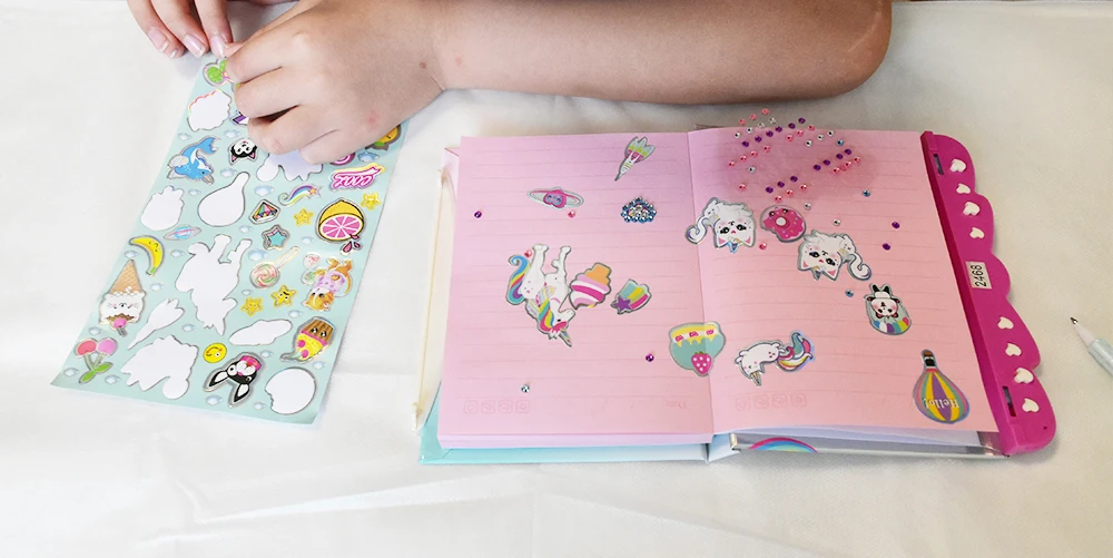 2023 Children makeup Chinese factory D.I.Y Educational Drawing Notebook Diy Secret Book art book Toys