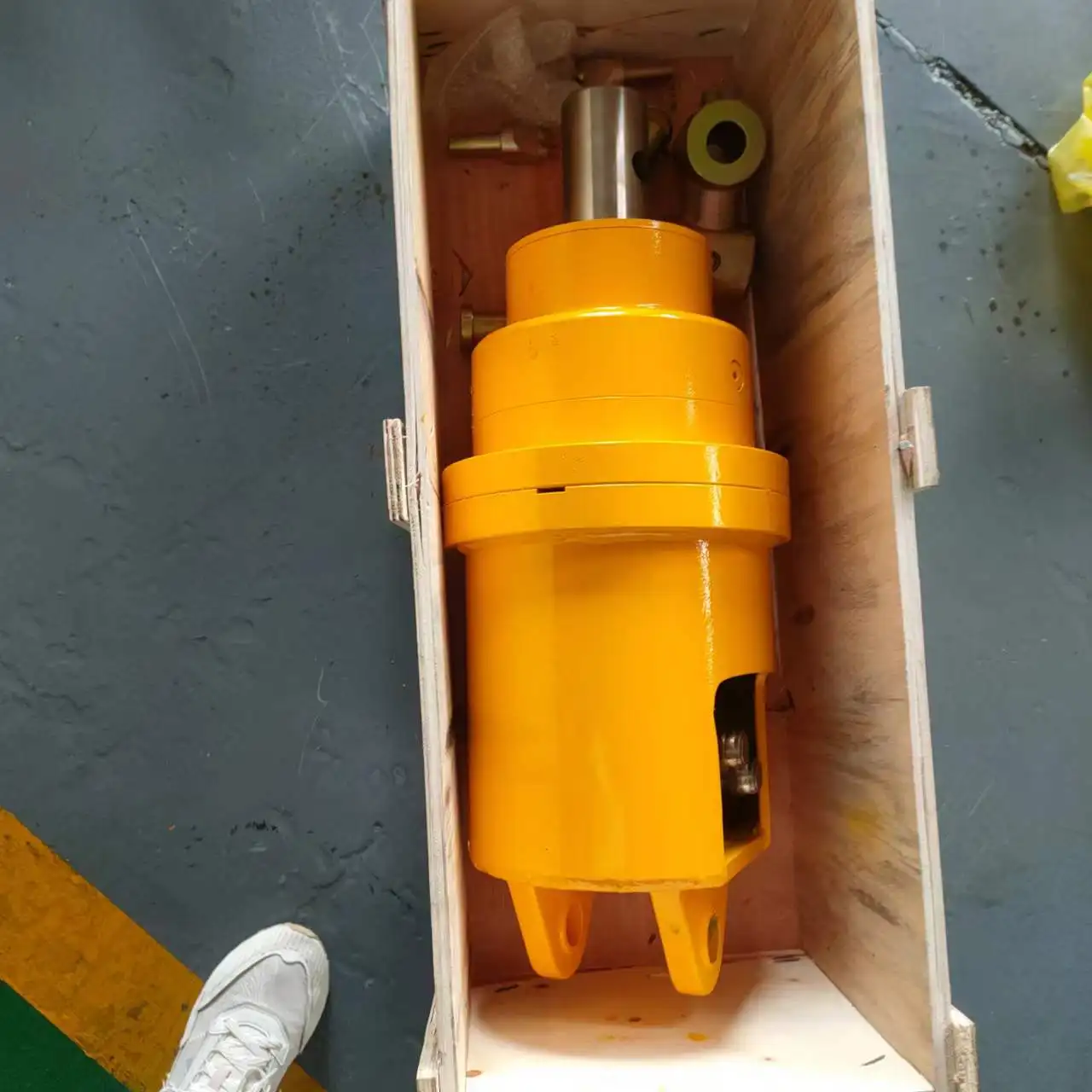 Excavator drilling Soil machine Earth drill Ground auger hole digger