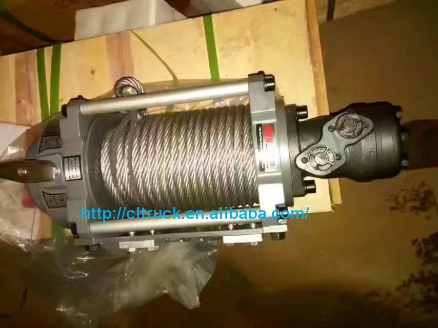 New Chinese CLW tow truck wrecker recovery truck for sale