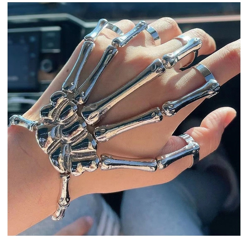 Handmade Fashion Personalized Punk Skeleton Hand Bone Versatile Five Finger Ring Elastic Bracelet Combination Jewelry Alloy