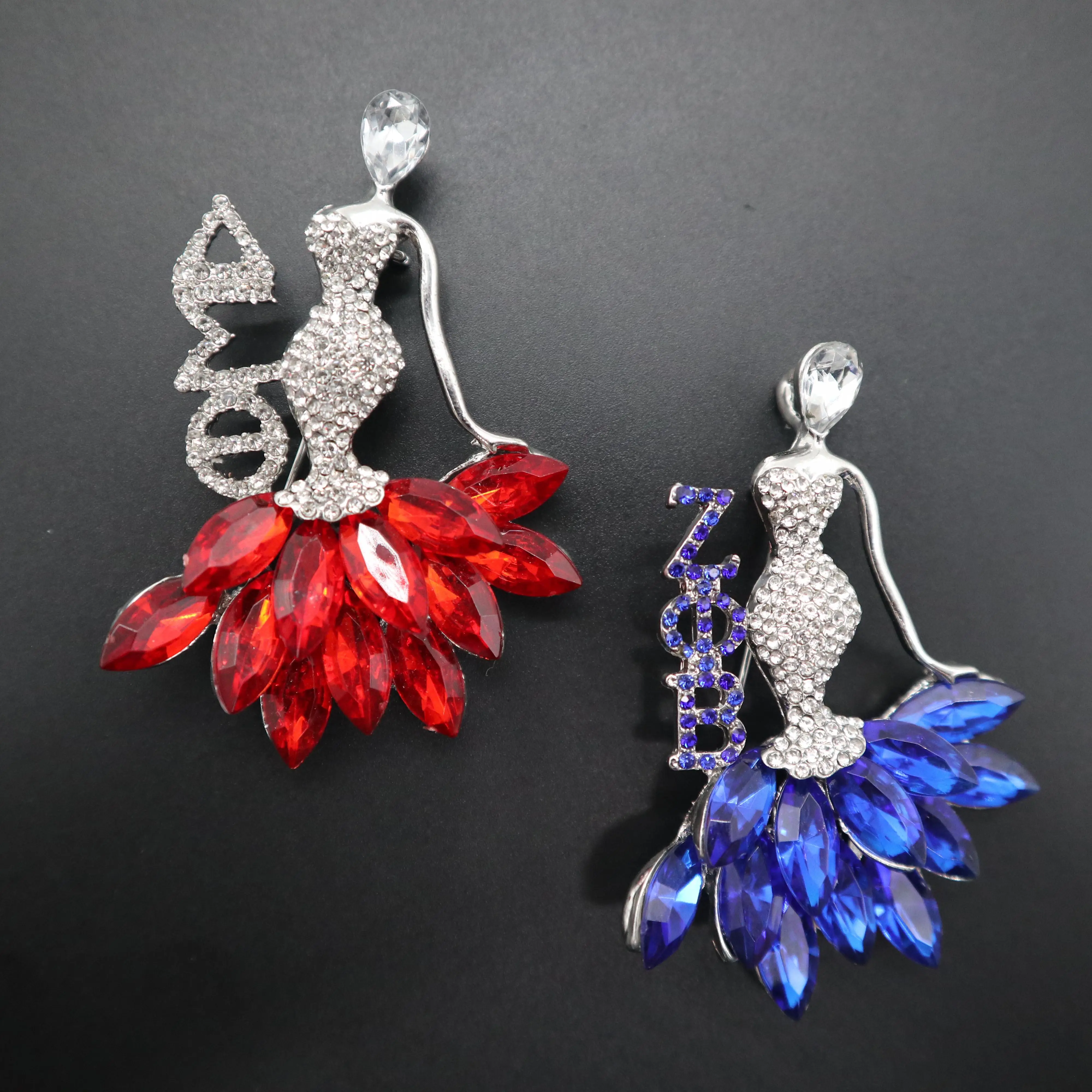 Fashion design the links incorporated society symbol brooch pins label VOTE letter brooch pin Clear Vote Pin