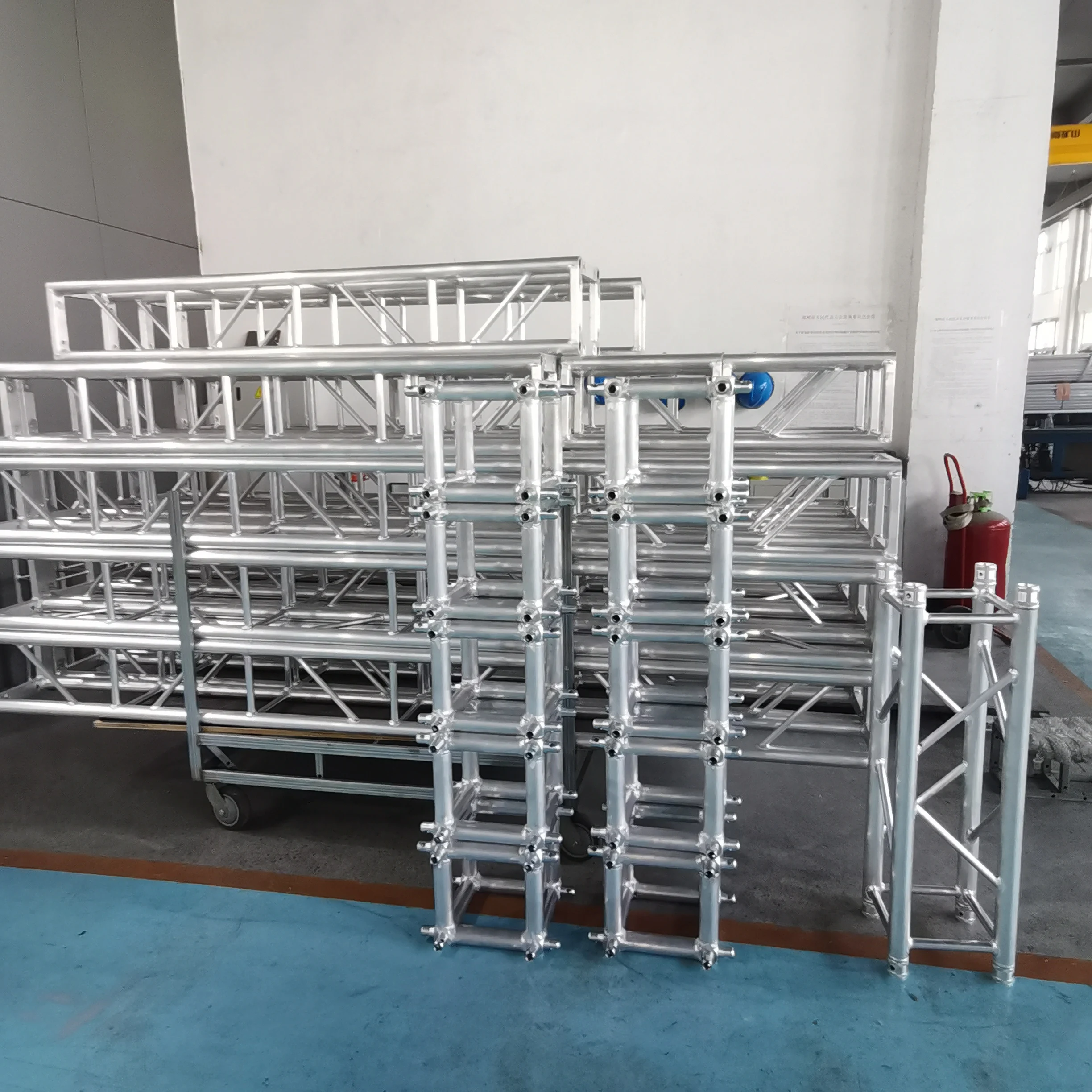Exhibition stage display stand mobile stage lighting stand concert restaurant lighting truss hot sale