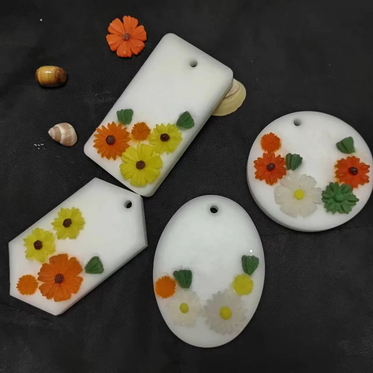 Новый Ароматерапевтический Воск таблетки гардероб для спальни ванная комната дезодорант высушенный цветок кулон свежий ароматический Воск таблетки