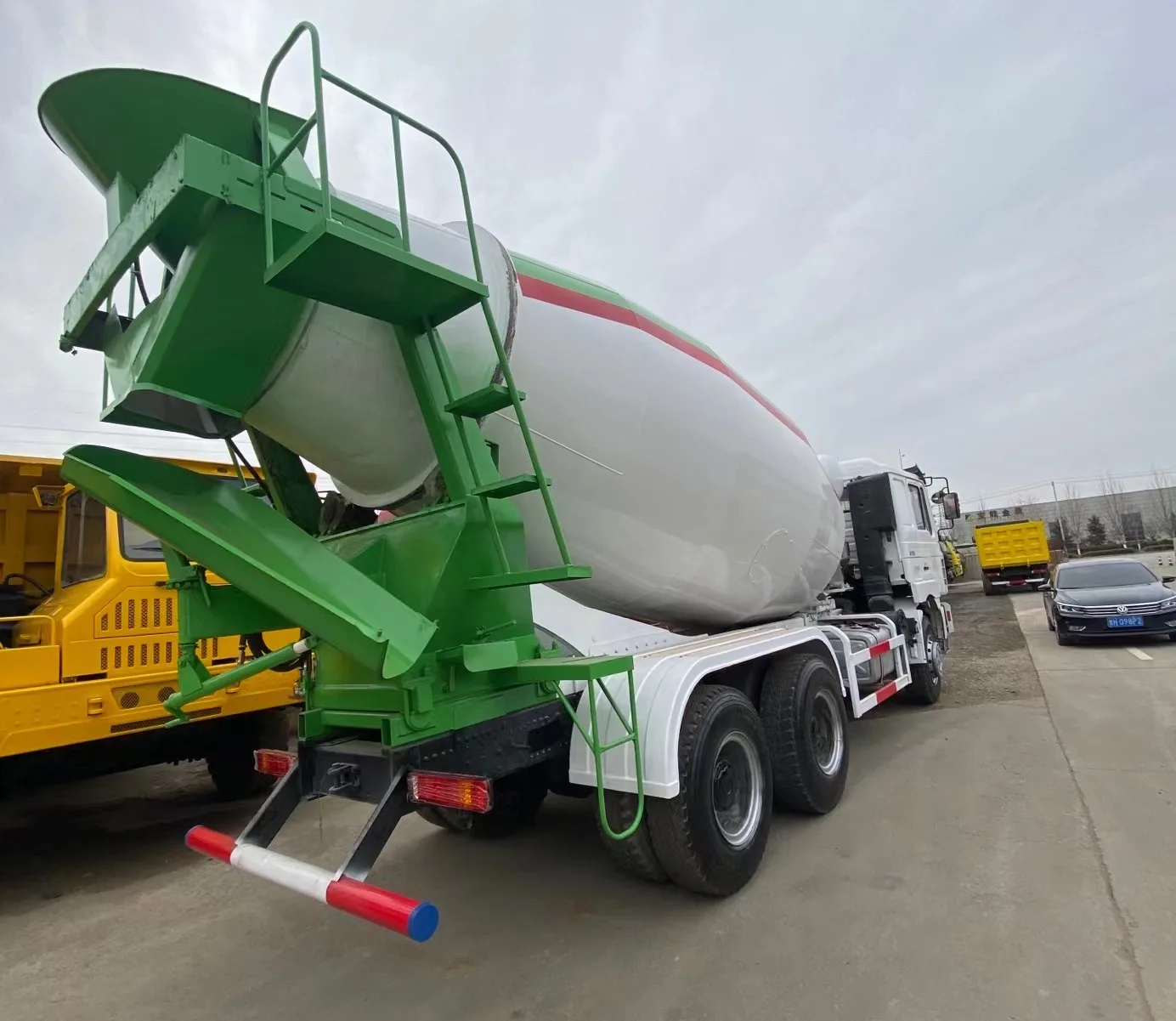 Бетономешалка грузовик бетономешалка 6x4 SHACMAN