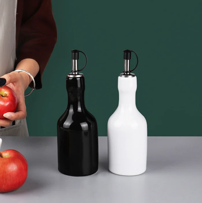 Wholesale custom logo home goods white and black ceramic cooking oil and vinegar oil dispenser bottle for kitchen