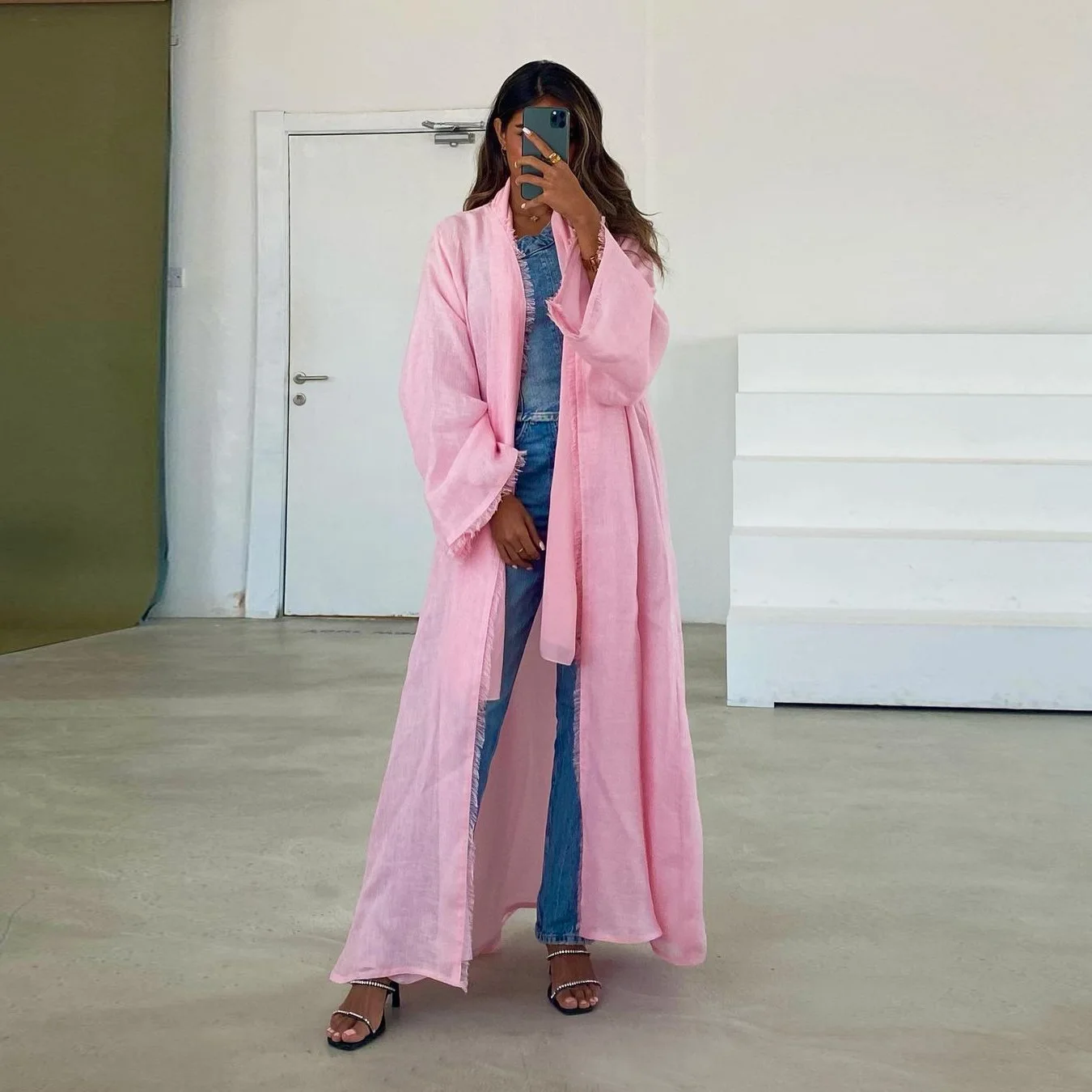 2024 new Middle Eastern solid color modest long skirt modern fashionable cotton and linen cardigan with European Muslim abaya
