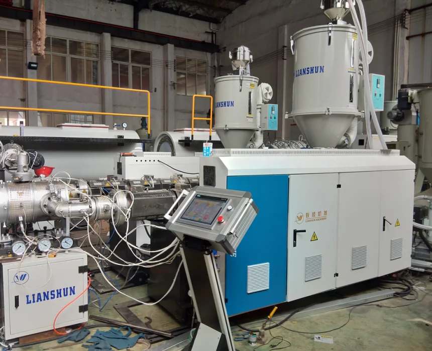 Factory direct price 110mm-315mm HDPE  pipe extrusion line Sewage plastic pipe production line