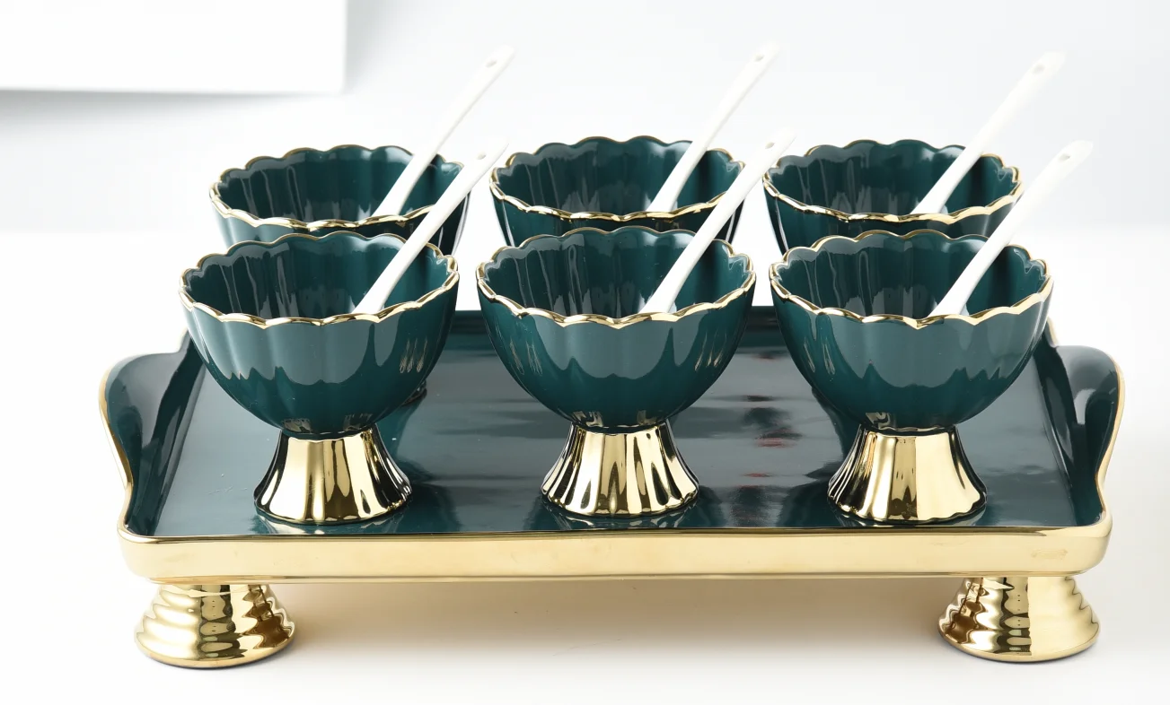 Wholesale Fashion Free Sample Miss You Heart Ceramic Desert Ice Cream Cups Set With Spoon Tray