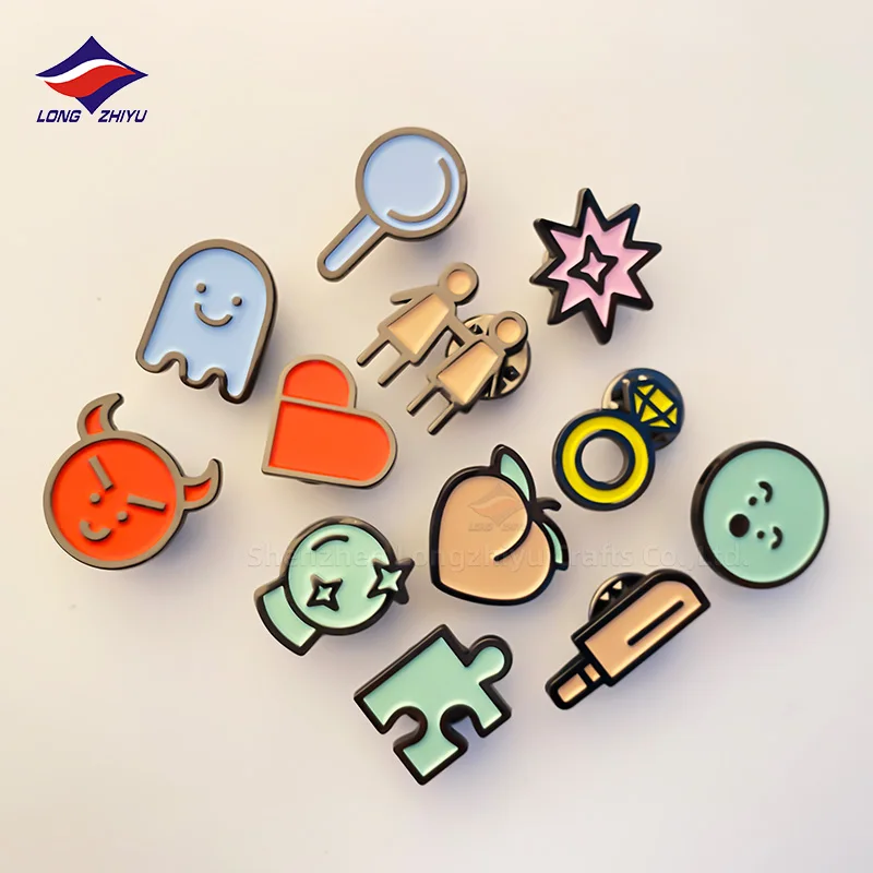 Longzhiyu Custom Heart Shaped Metal Badges with Your Own Design Soft Enamel 2D 3D Cartoon Lapel Pins