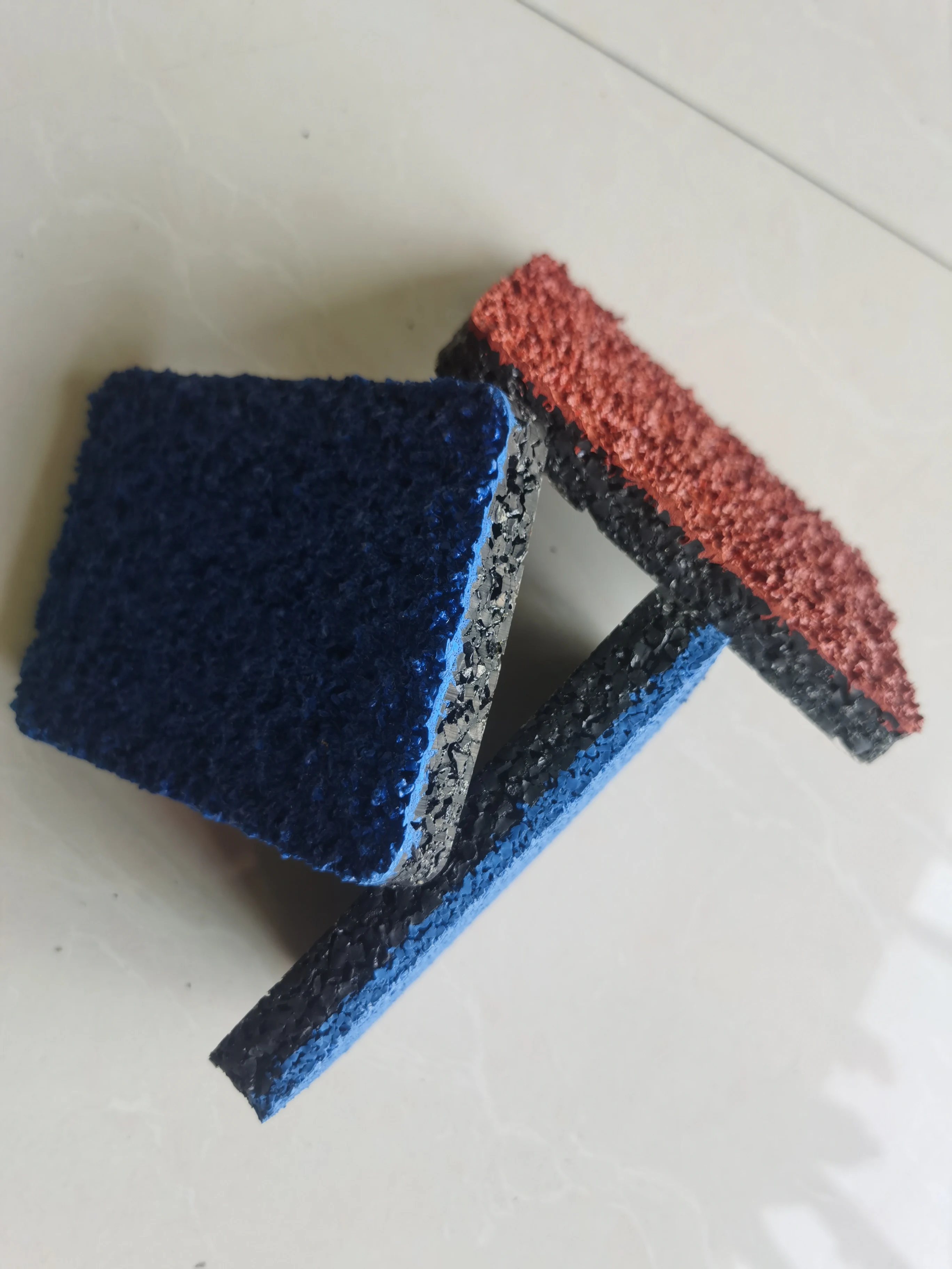 Wet pour EPDM SBR rubber granules surfacing epdm floor/tartan basketball rubber flooring for filling artificial grass
