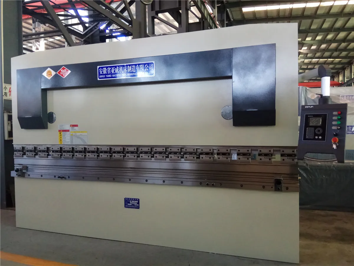  Пресс-тормоз серии YWT с моделью 100T/3200