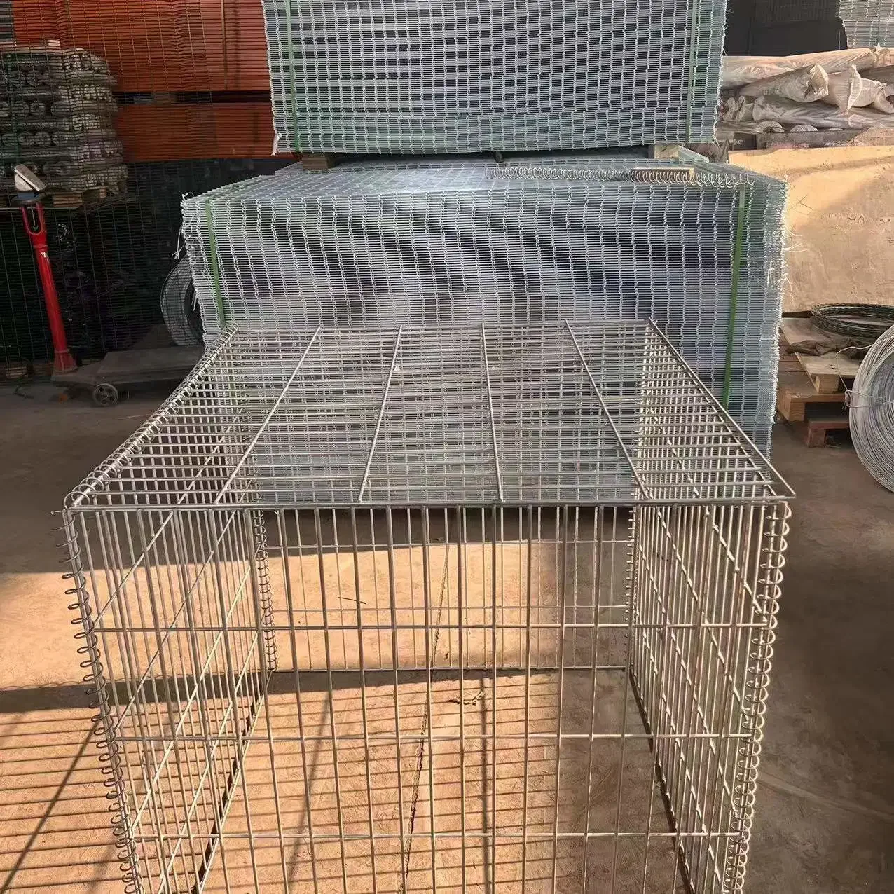High Quality 1m*1m*2m Welded Hot-dipped Galvanized Low Carbon Steel Wire Mesh Stone Cage Connected with Spiral Ring