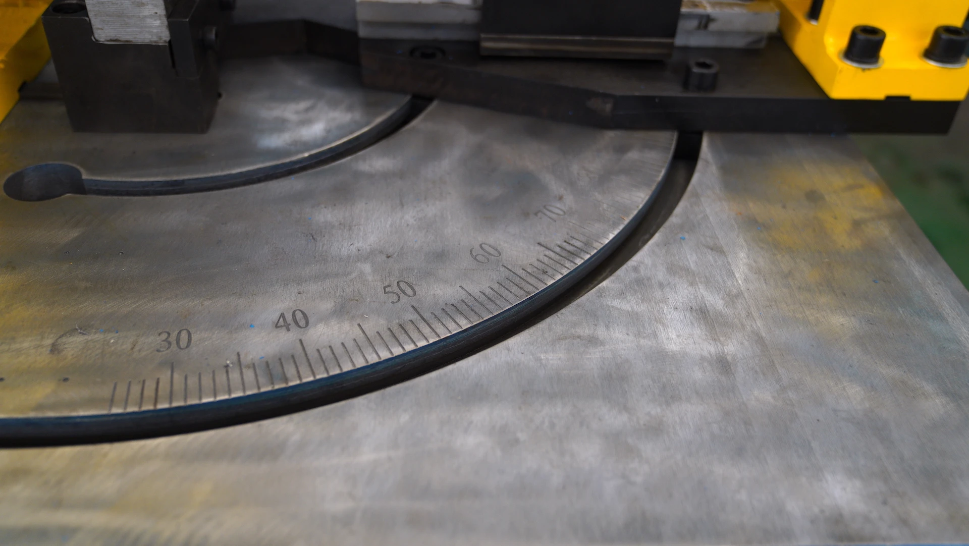 hole pipe angle corner notching machine