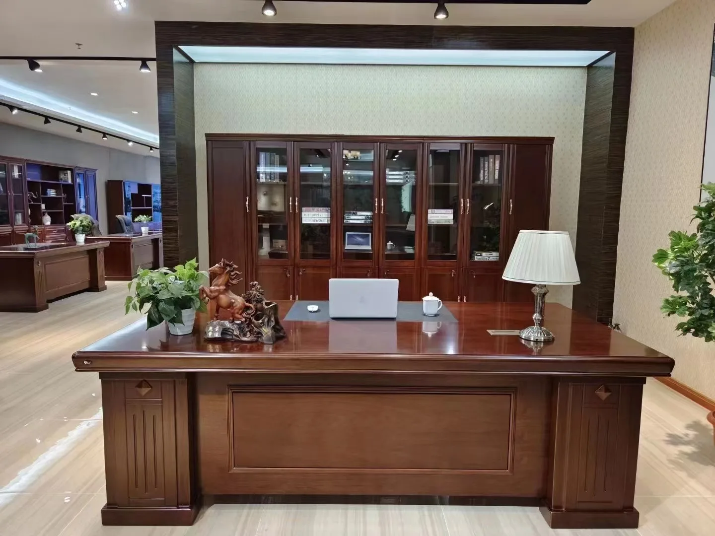 Professional office furniture half round european style semi circle 100% MDF executive office desk